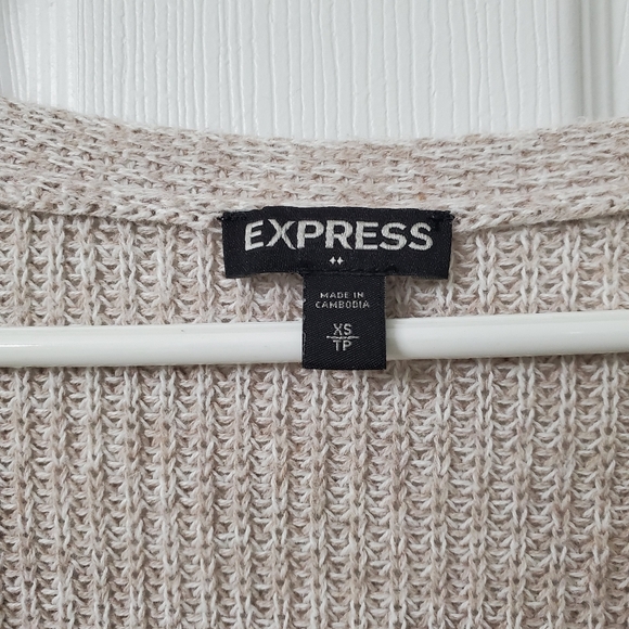 Express Women V-neck Cozy Cotton Oversized 3/4 Sleeve Sweater, Oatmeal, XS - Picture 2 of 5